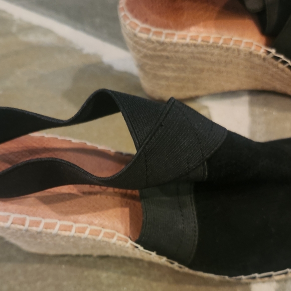 Gentle Souls Black Wedge Espadrilles with Elastic Slingback - Picture 8 of 10